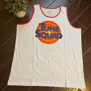 Space Jam A new Legacy tank sz 2XL